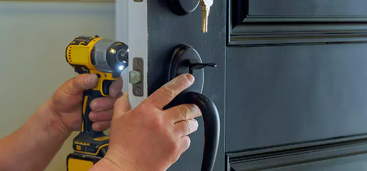 Locksmith Emergency Service Crystal